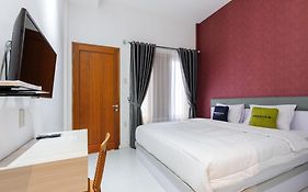 Urbanview Hotel Brodam's Pematang Siantar by RedDoorz